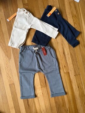Milkbarn Ribbed Navy & Cream Tops with Gray Drawstring Joggers